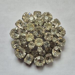 Vintage Rhinestone Cluster Round Brooch